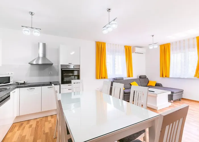 아파트 Dragan K3 - A1 First Floor - Mpolo 메덜린