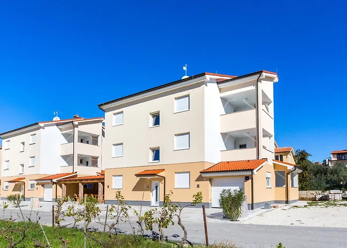 Dragan K3 - A1 First Floor - Mpolo * Medulin